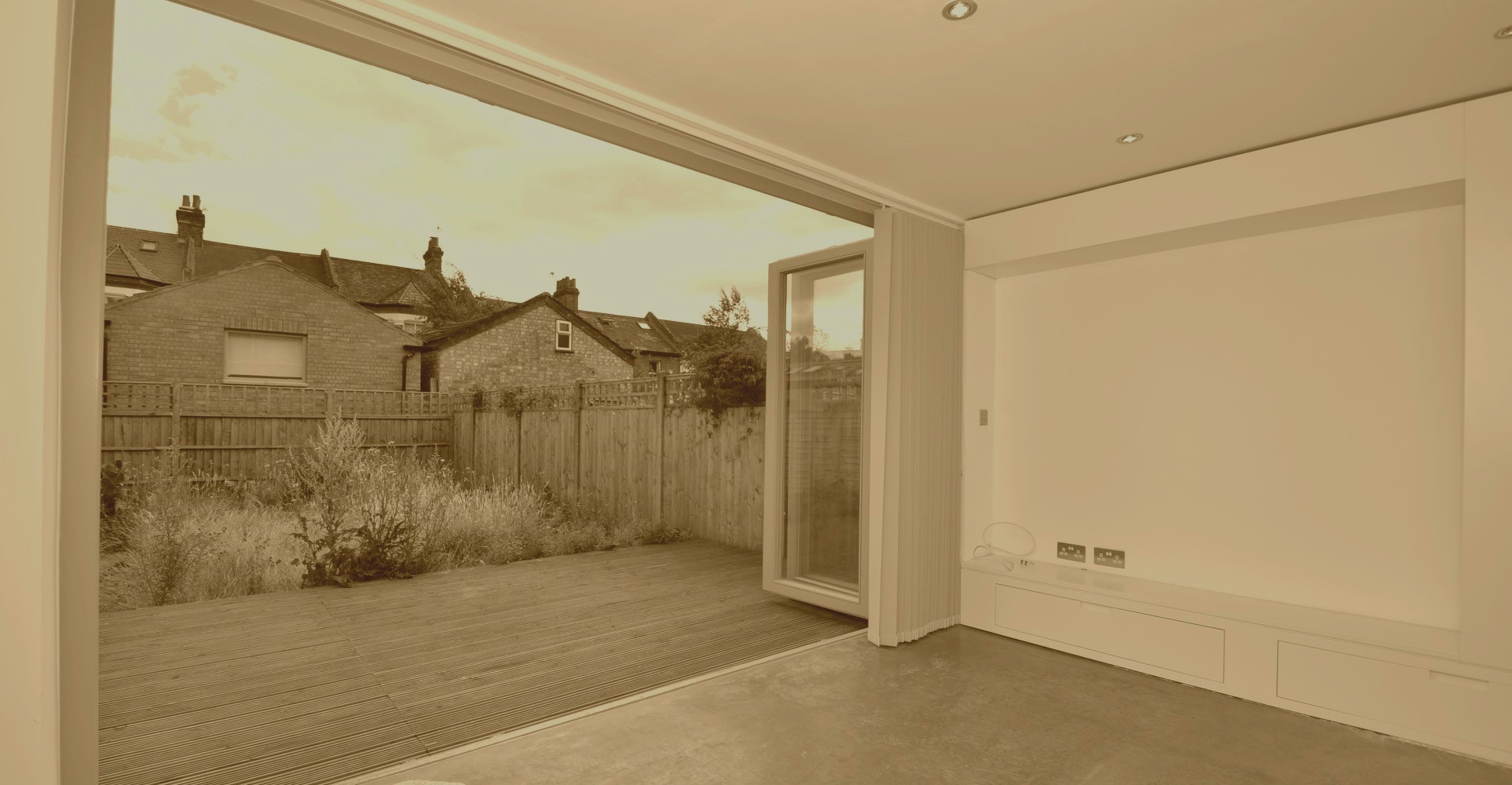 Slider, Glaziers in Thamesmead, SE28